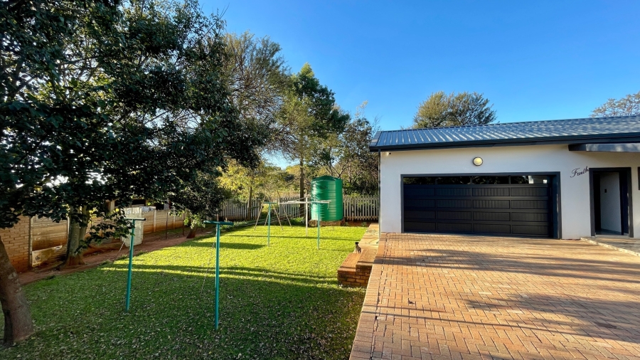 To Let 6 Bedroom Property for Rent in Wilkoppies North West